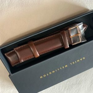 Daniel Wellington 40mm Leather Bristol Strap